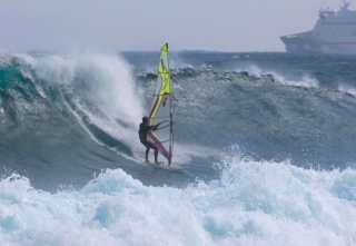 Windsurfing